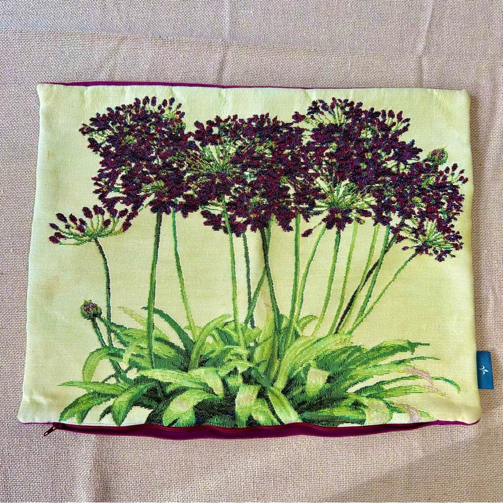 Tissage Art de Lys Floral Pillow Cover